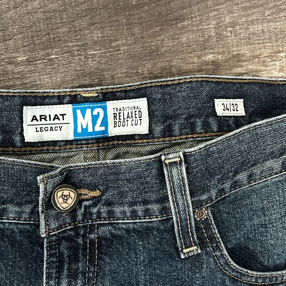 Men’s Ariat M2 jeans - Picture 2 of 3